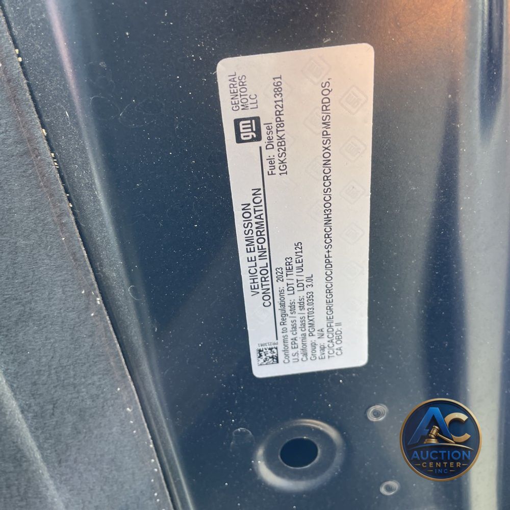 2023 GMC Yukon SLT