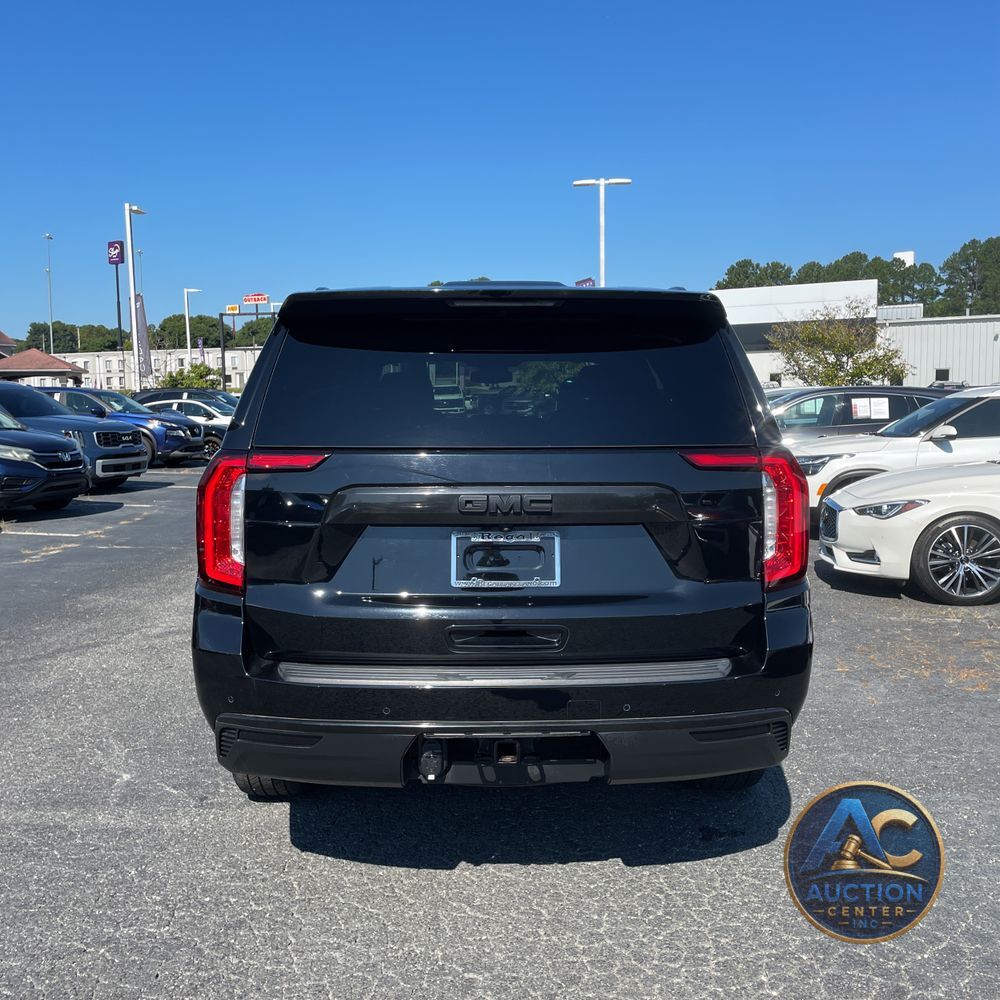2023 GMC Yukon SLT