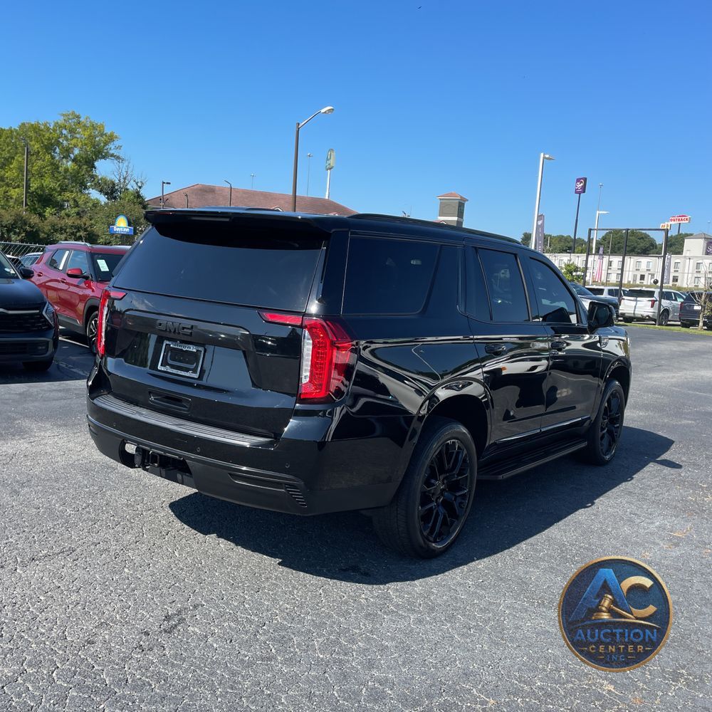 2023 GMC Yukon SLT