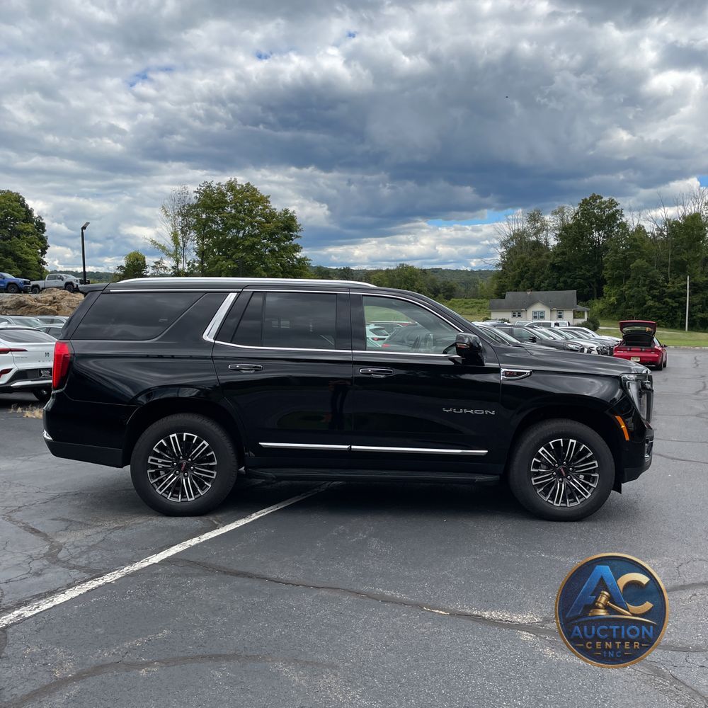 2025 GMC Yukon Elevation
