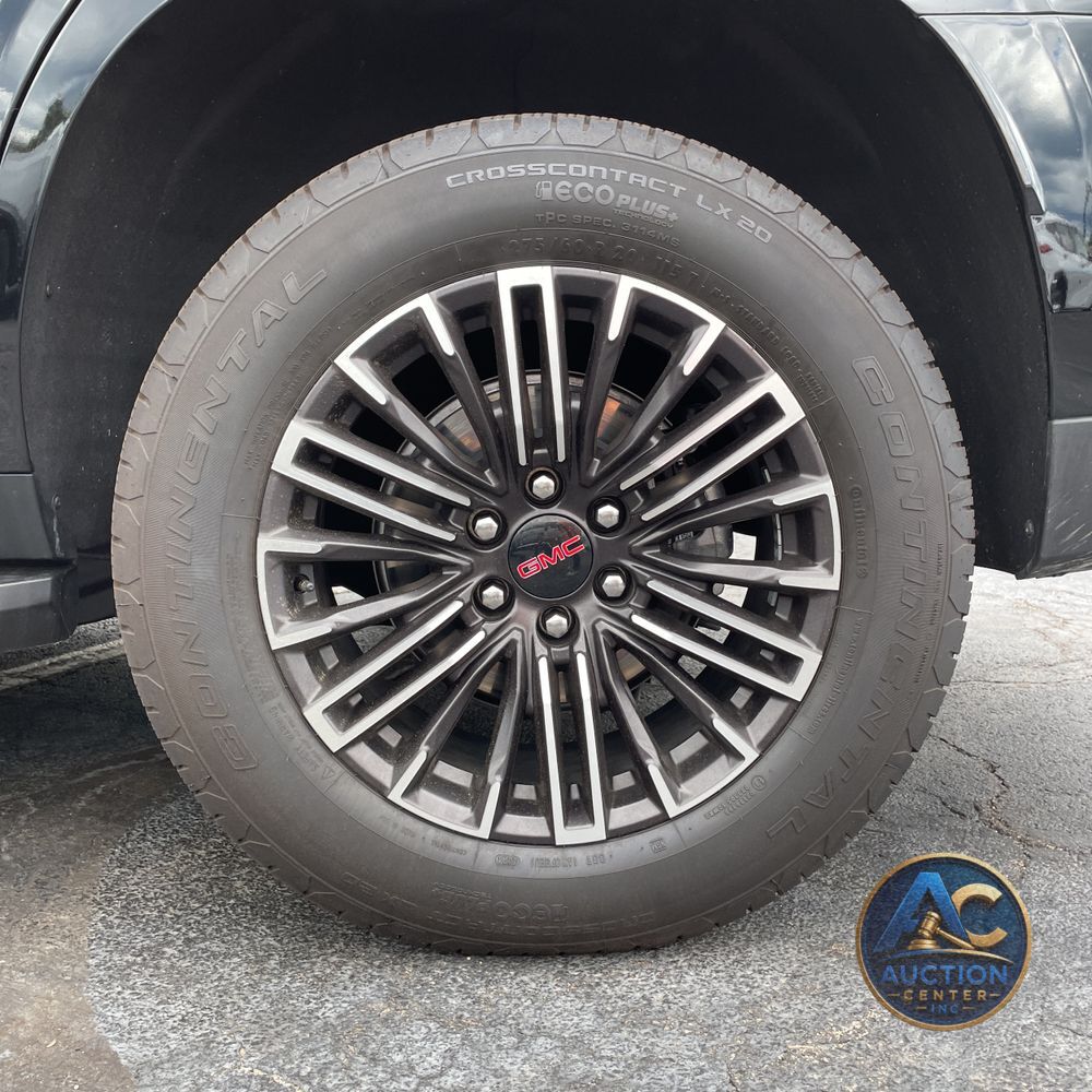 2025 GMC Yukon Elevation