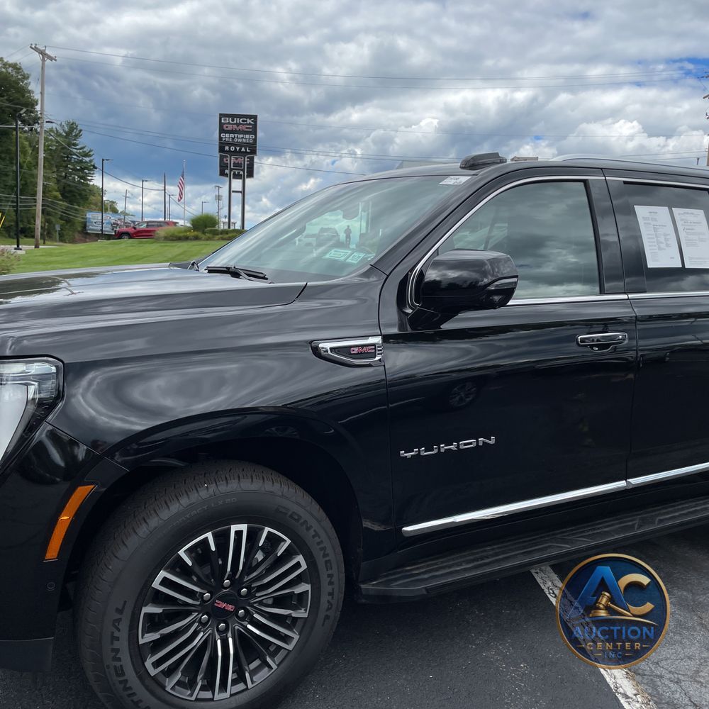 2025 GMC Yukon Elevation