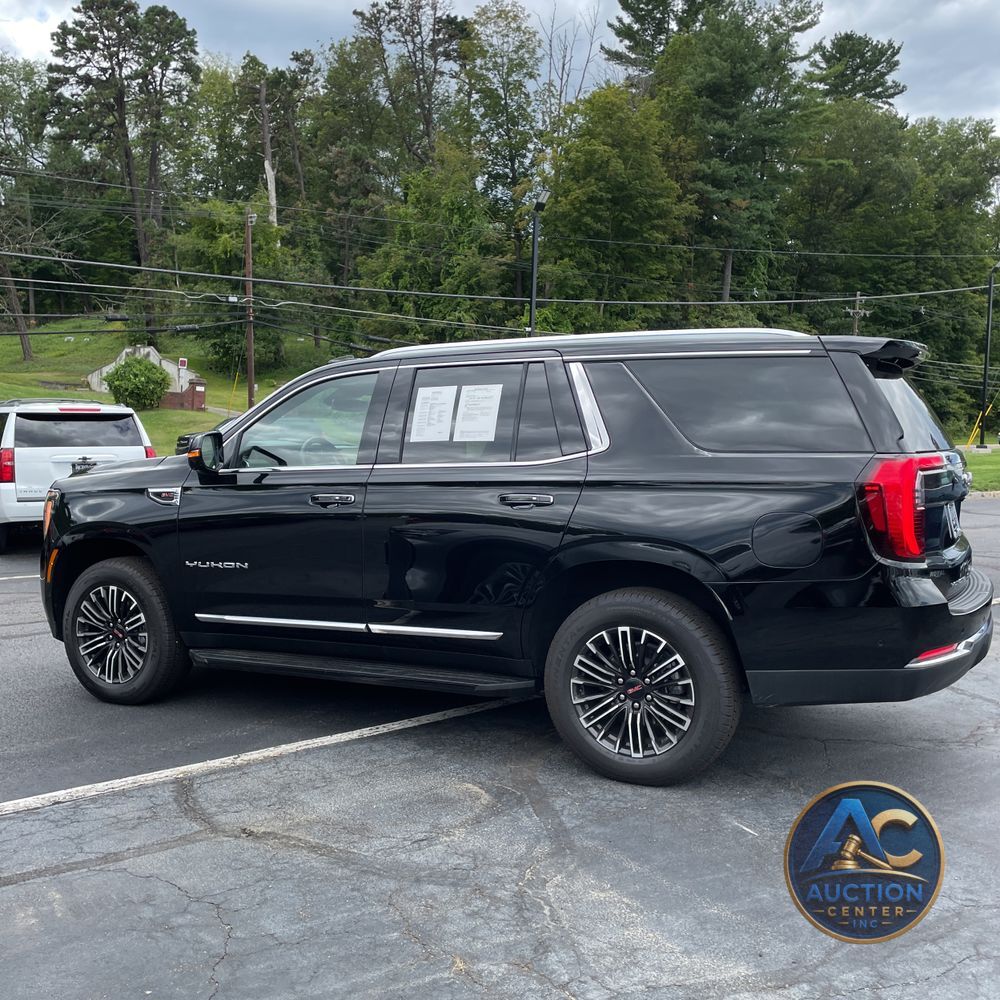2025 GMC Yukon Elevation