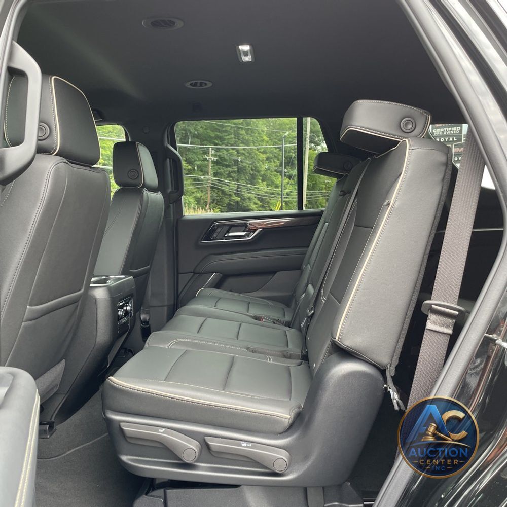 2025 GMC Yukon Elevation