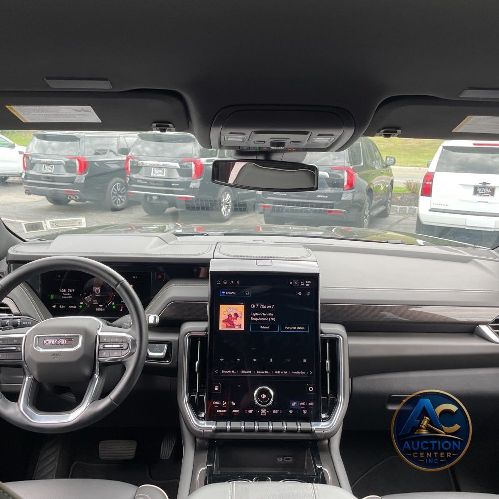 2025 GMC Yukon Elevation