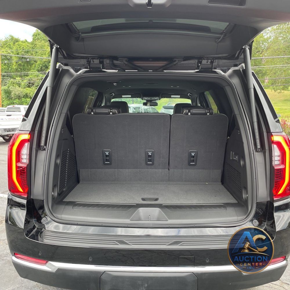 2025 GMC Yukon Elevation