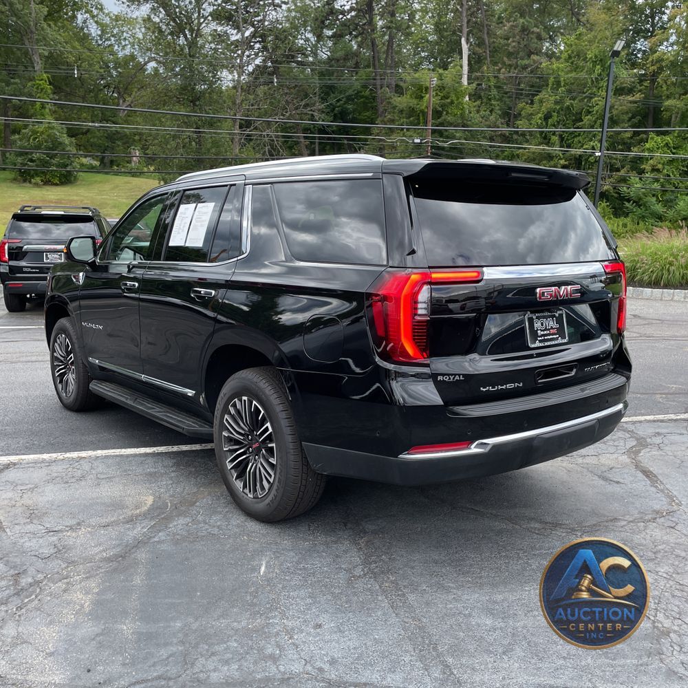 2025 GMC Yukon Elevation