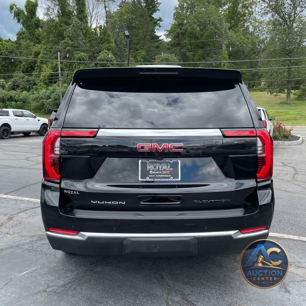 2025 GMC Yukon Elevation