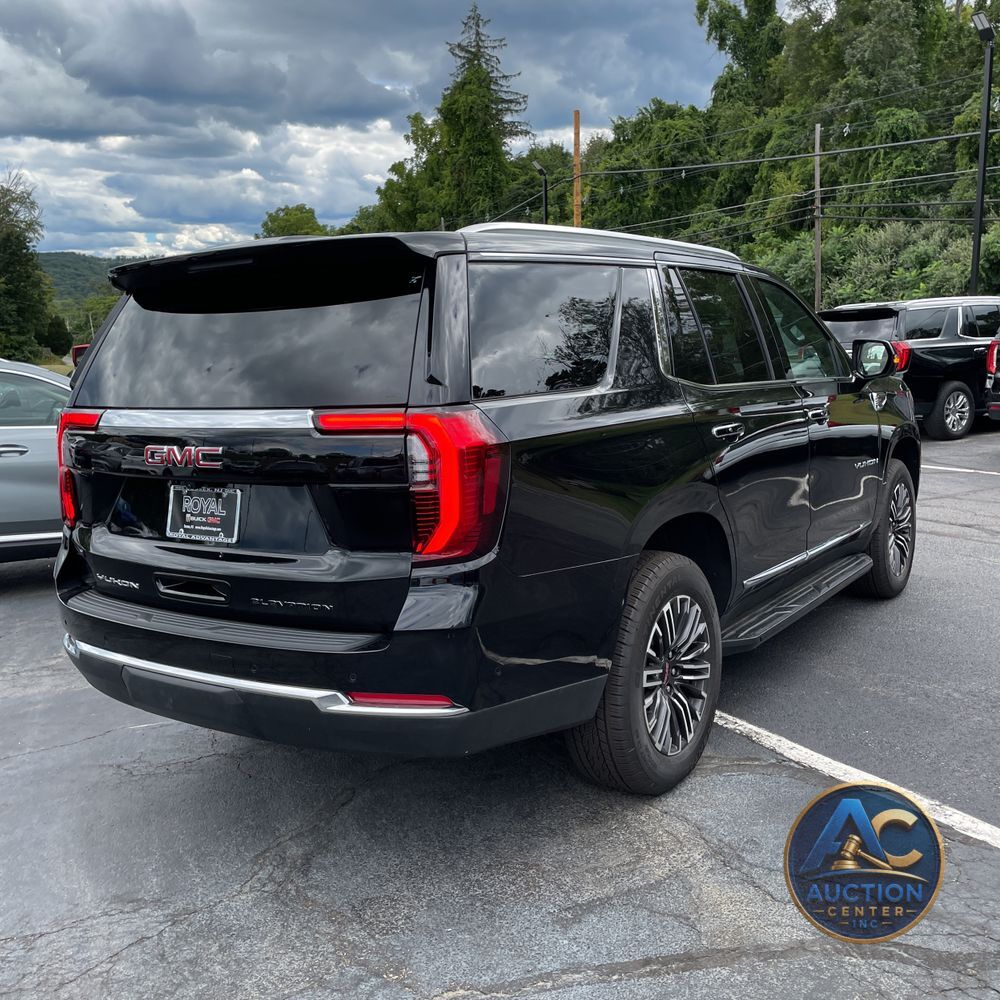 2025 GMC Yukon Elevation