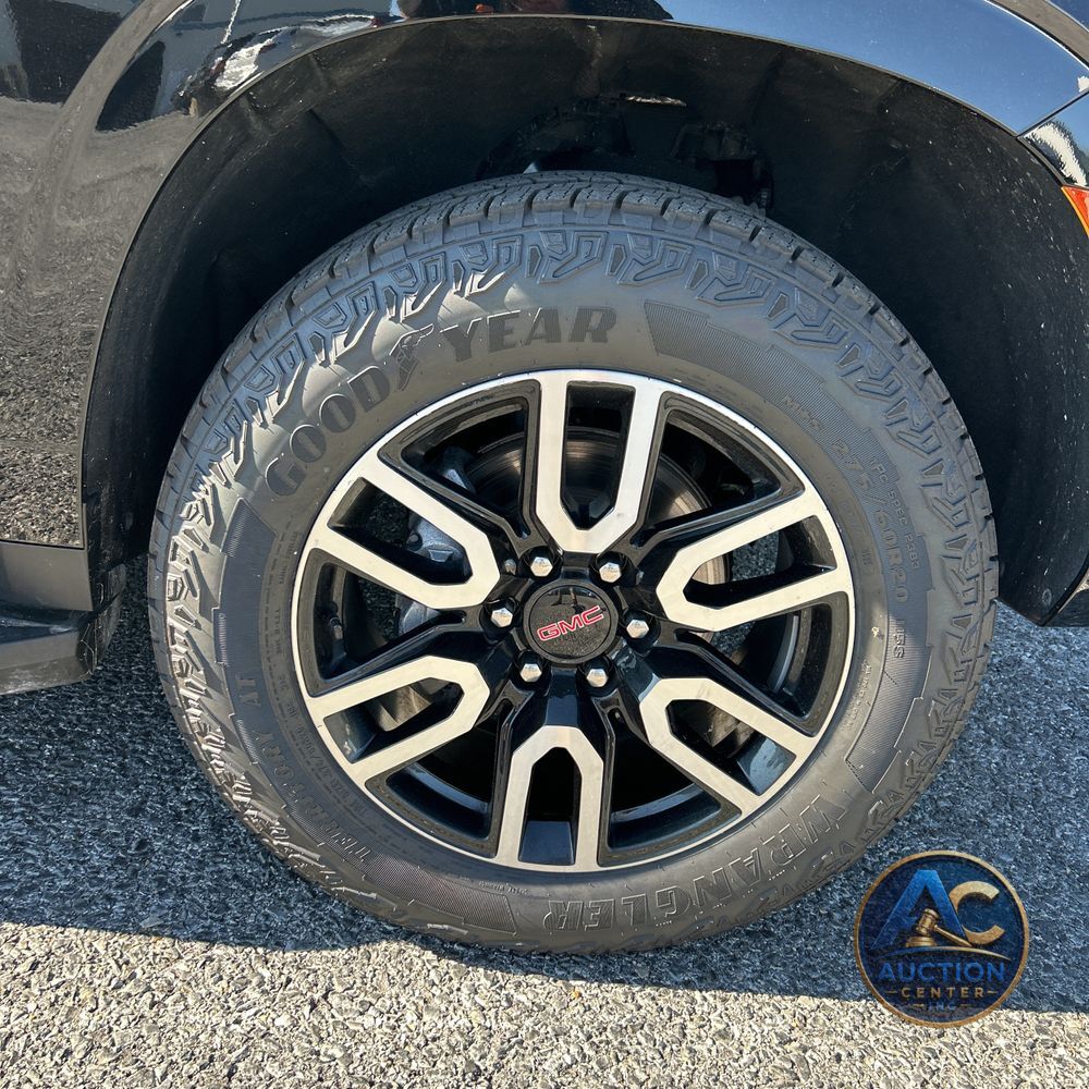 2024 GMC Yukon AT4