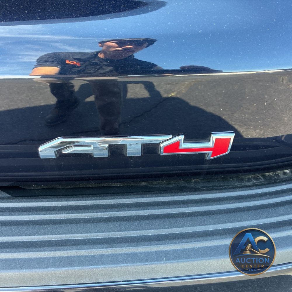 2024 GMC Yukon AT4