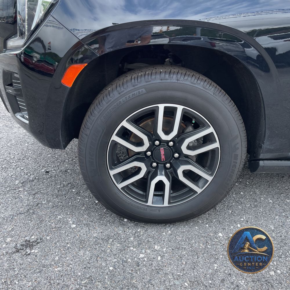 2023 GMC Yukon AT4