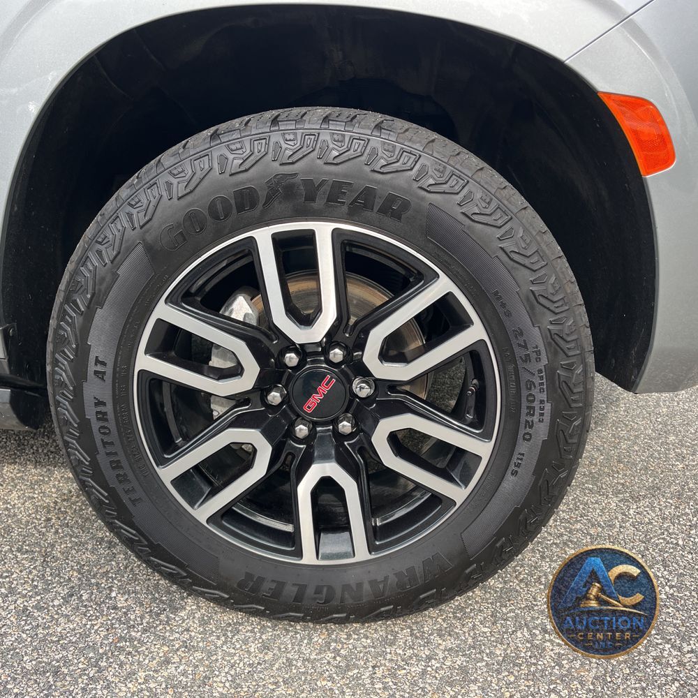 2024 GMC Yukon AT4