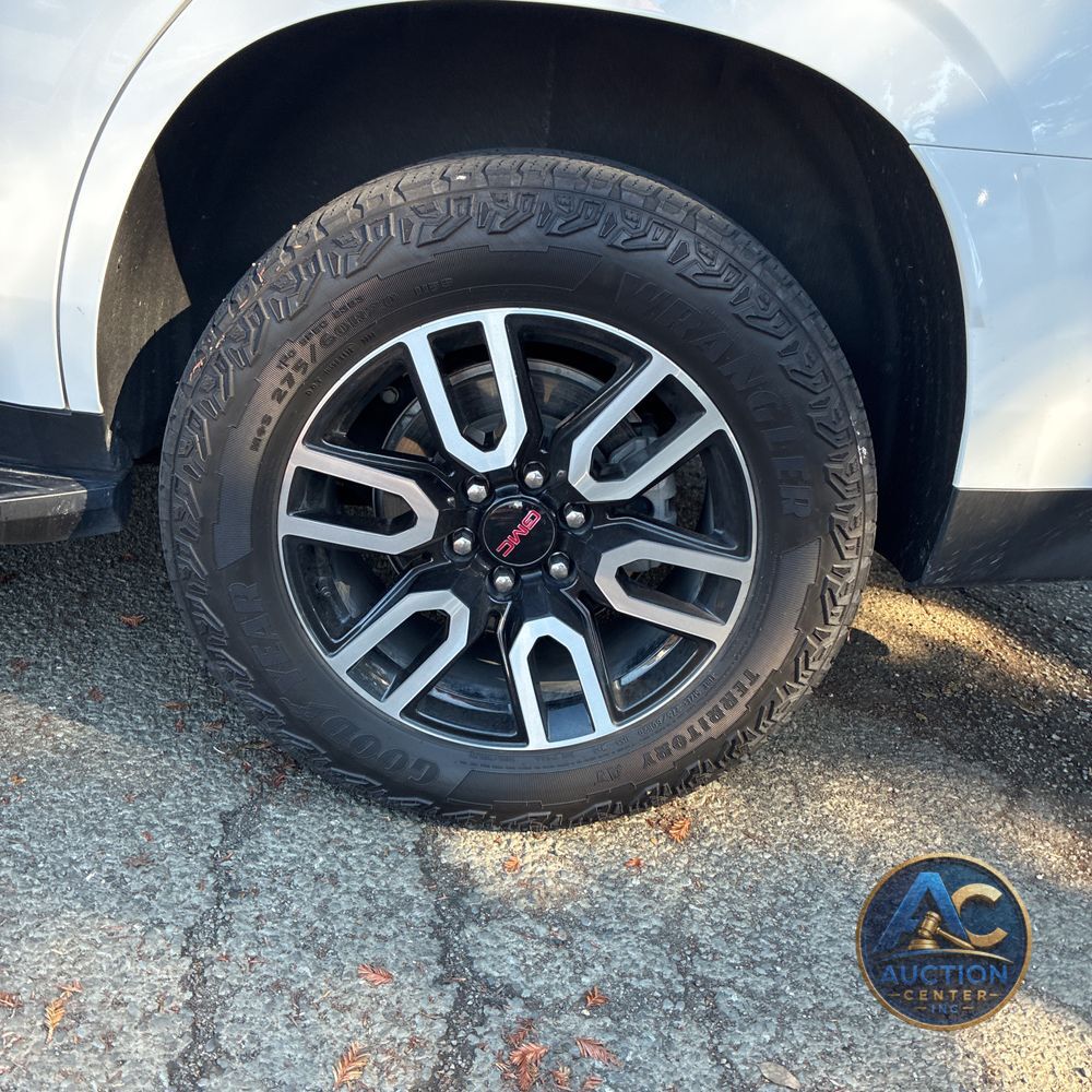 2023 GMC Yukon AT4