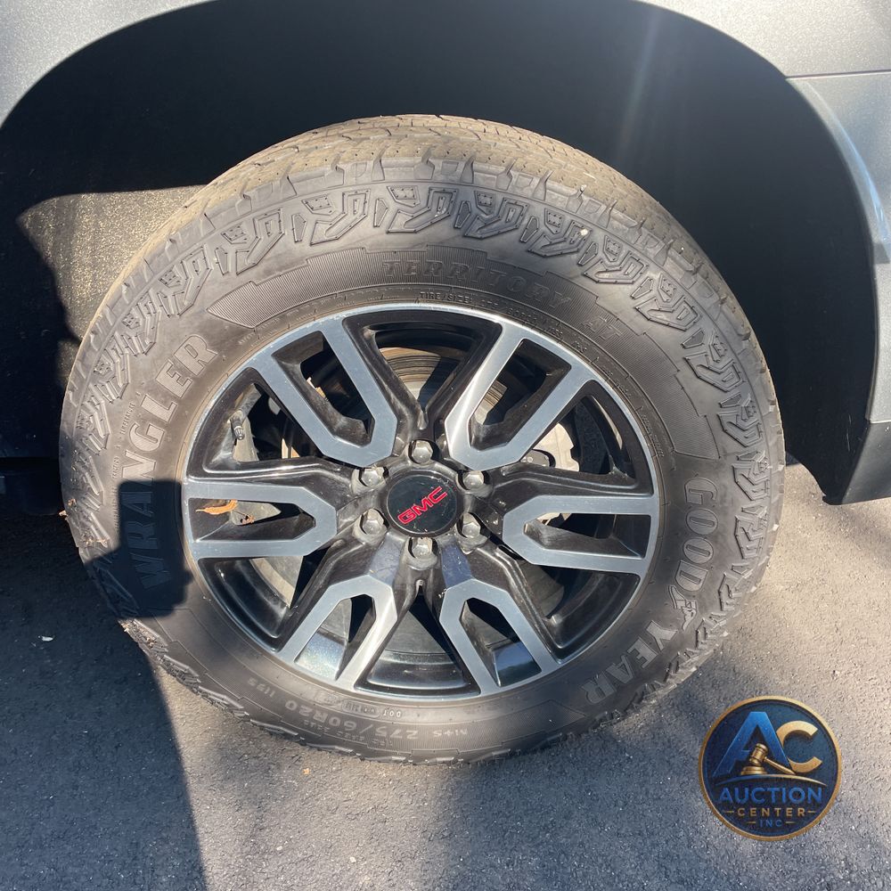 2023 GMC Yukon AT4