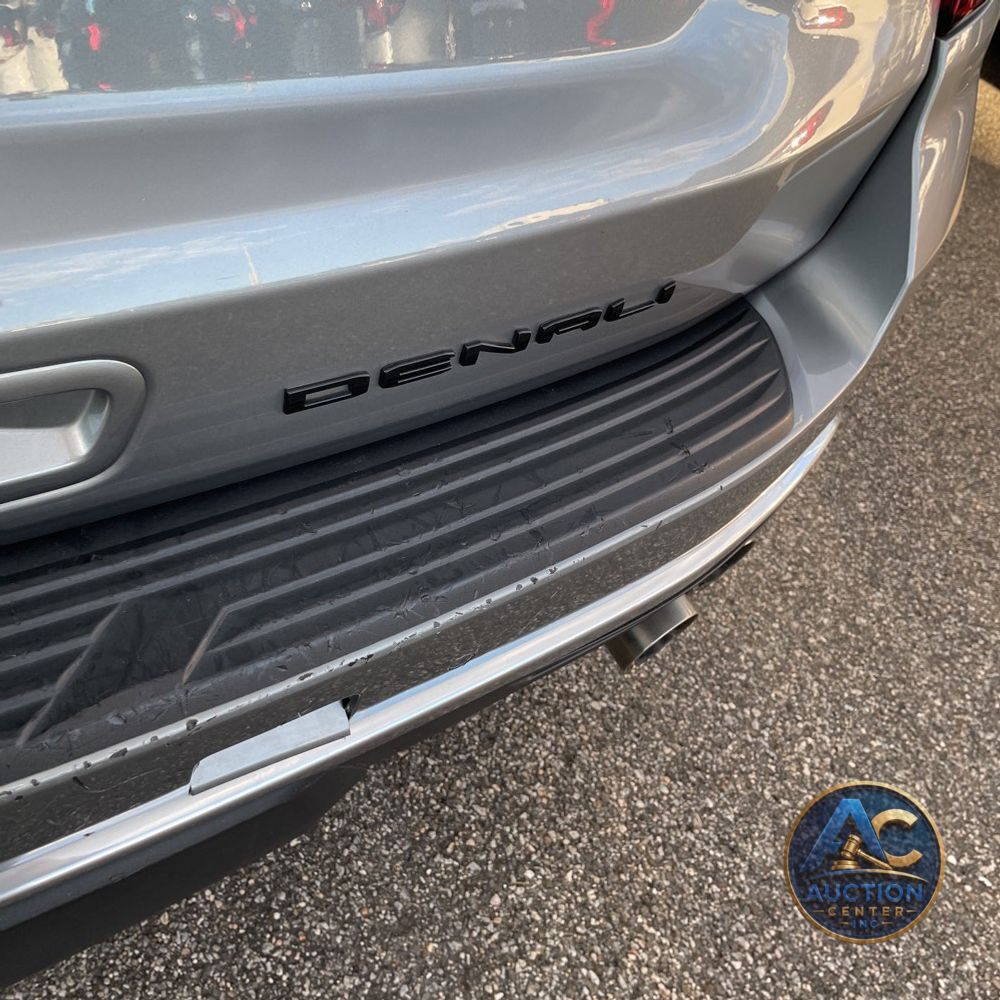 2023 GMC Yukon Denali