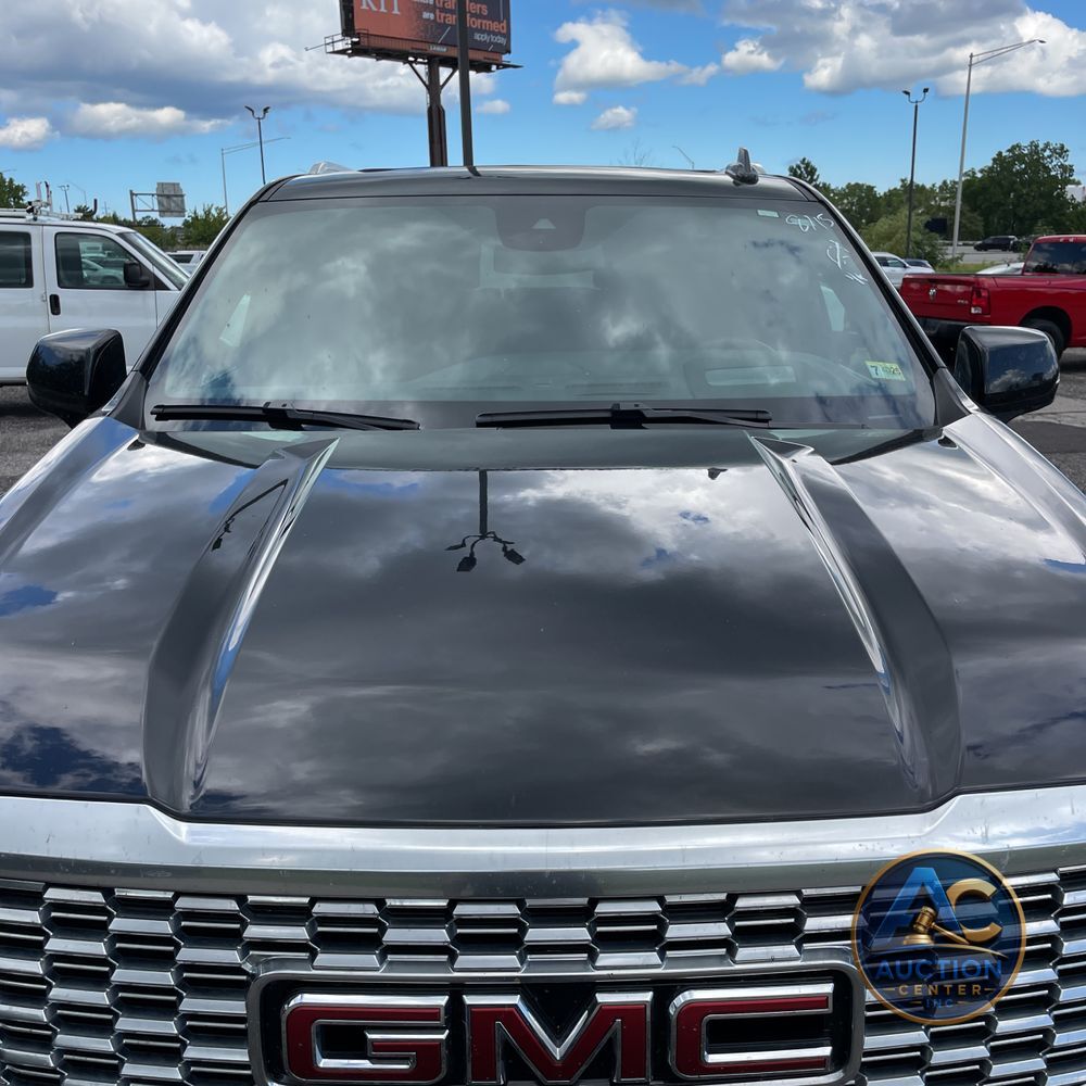2024 GMC Yukon Denali