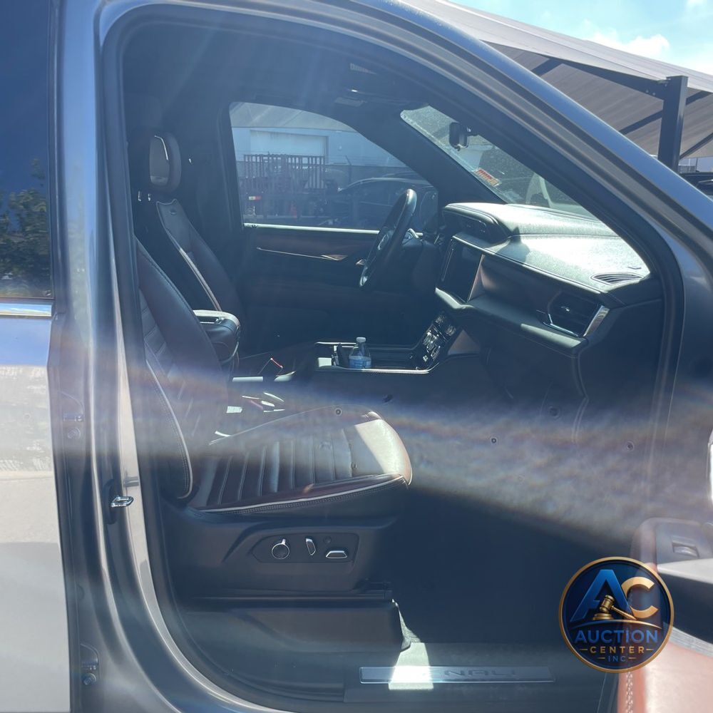 2023 GMC Yukon Denali Ultimate