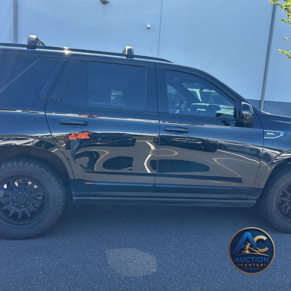 2023 GMC Yukon Denali Ultimate