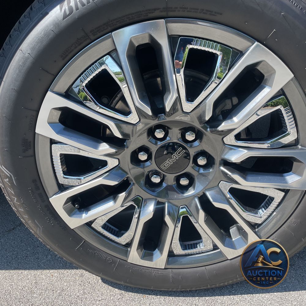 2024 GMC Yukon Denali Ultimate