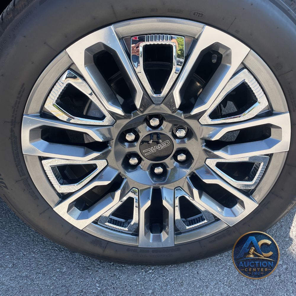 2024 GMC Yukon Denali Ultimate