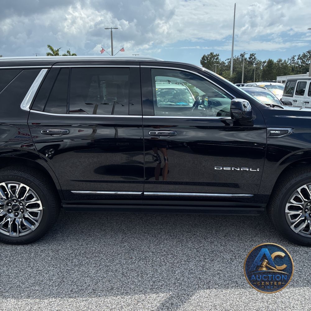 2023 GMC Yukon Denali Ultimate