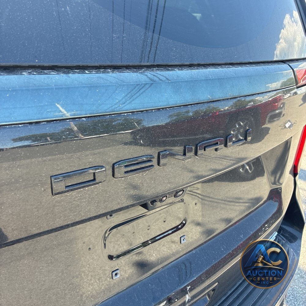 2025 GMC Yukon Denali Ultimate