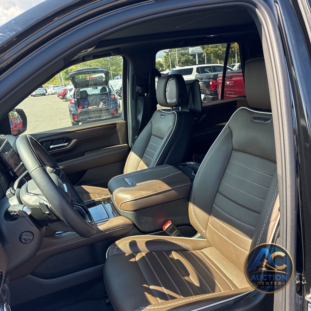 2025 GMC Yukon Denali Ultimate