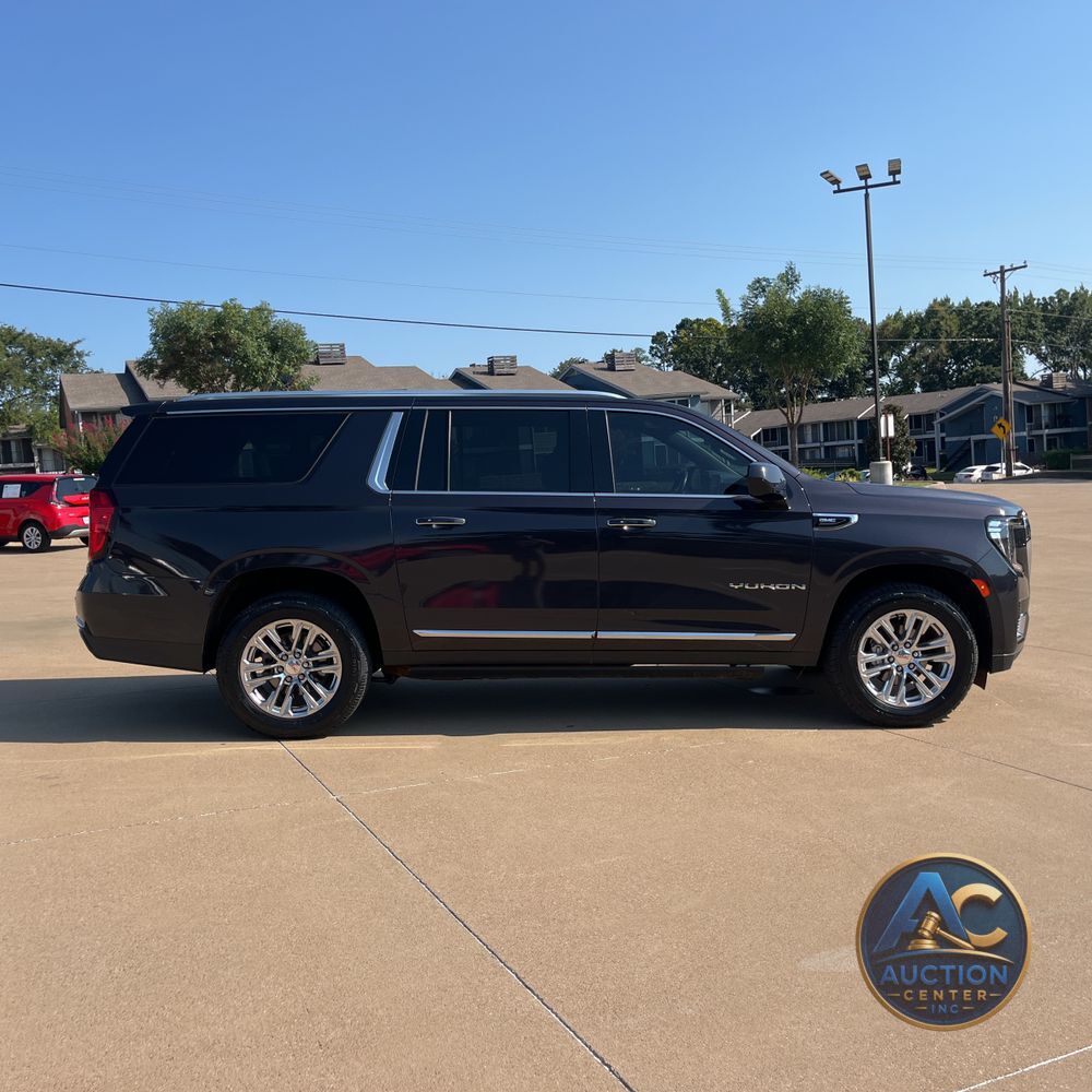 2023 GMC Yukon XL SLT