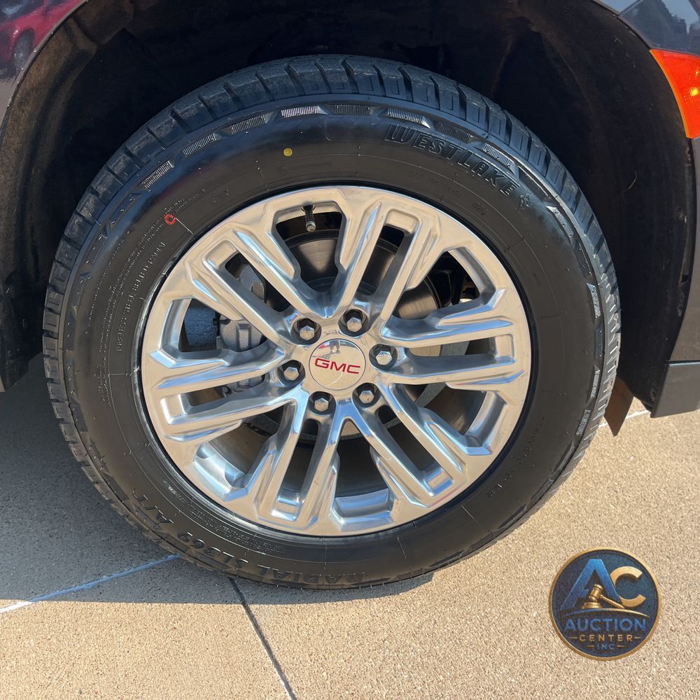 2023 GMC Yukon XL SLT