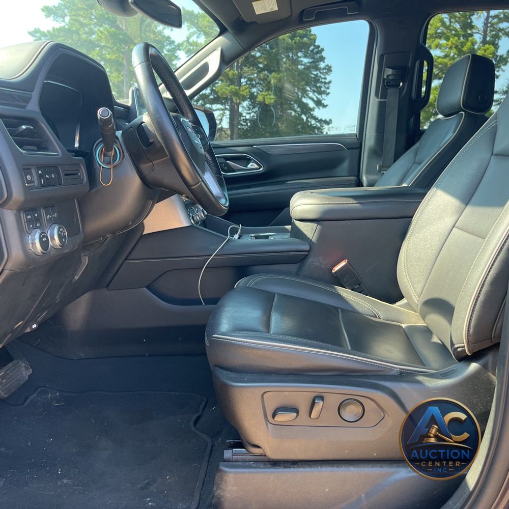 2023 GMC Yukon XL SLT