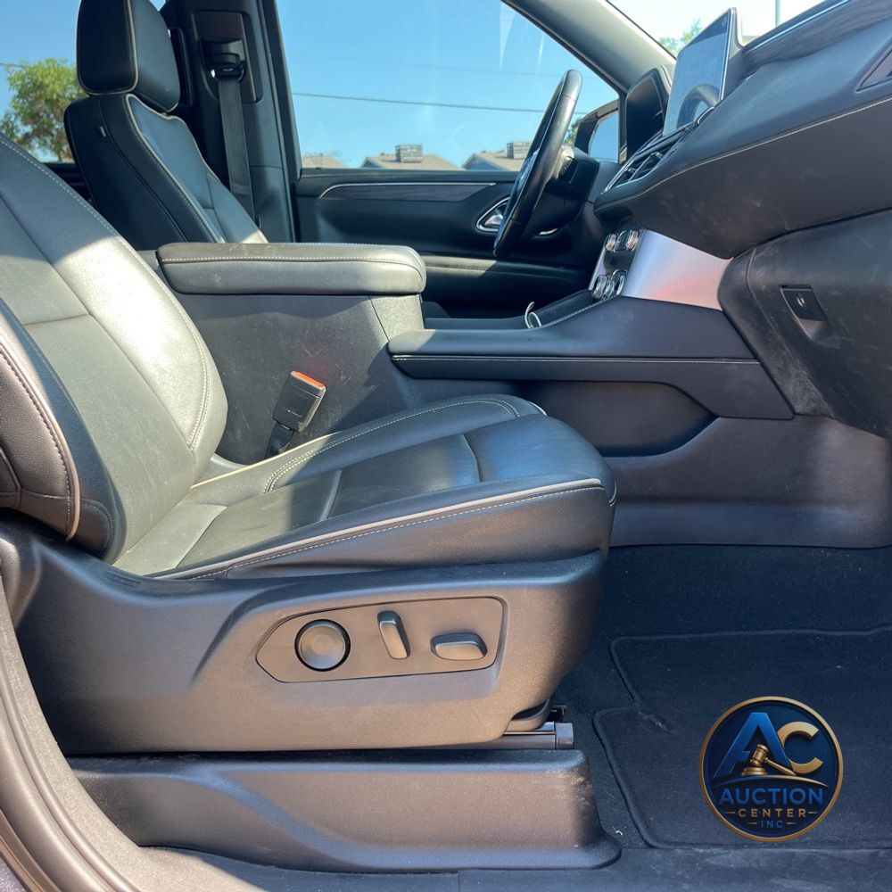 2023 GMC Yukon XL SLT