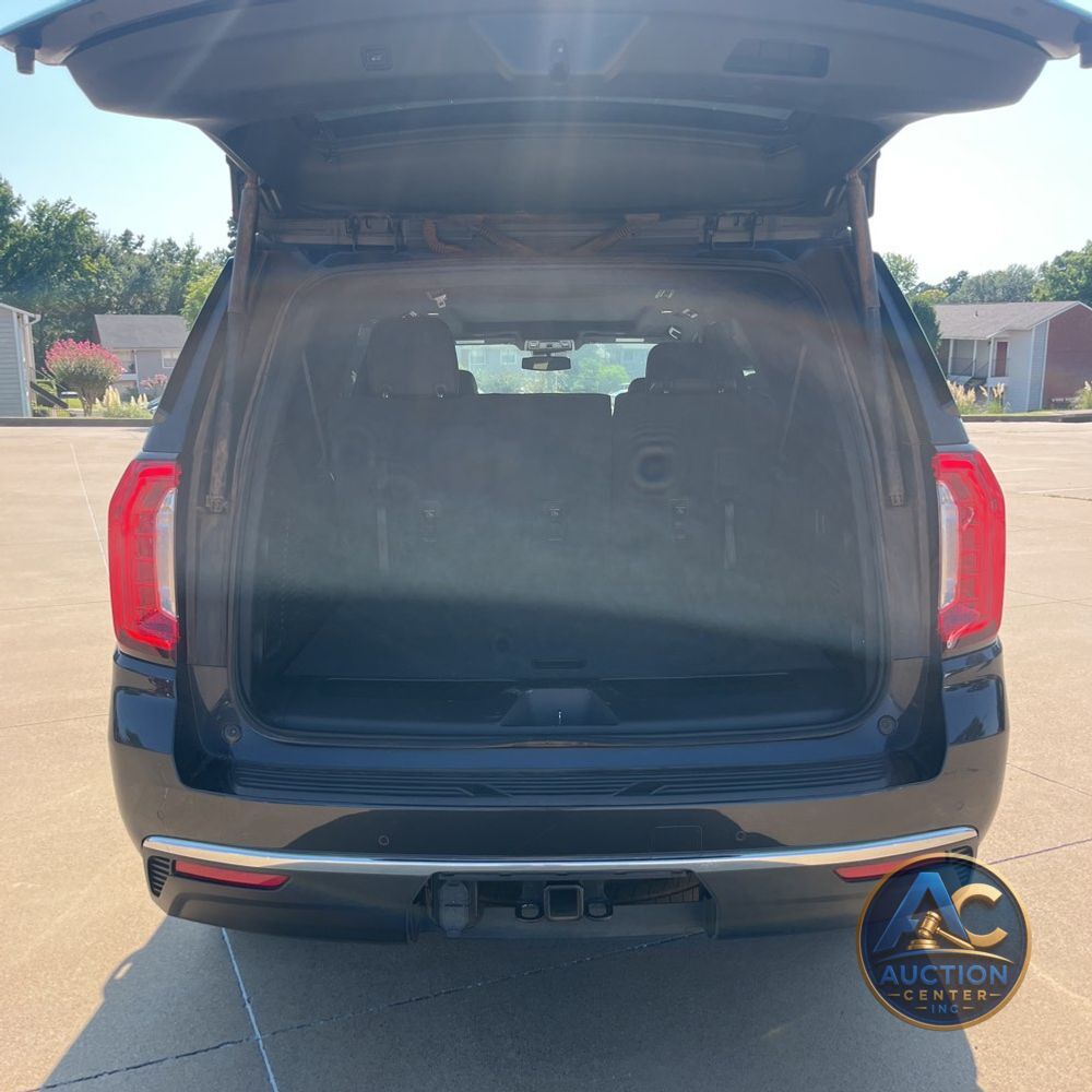 2023 GMC Yukon XL SLT