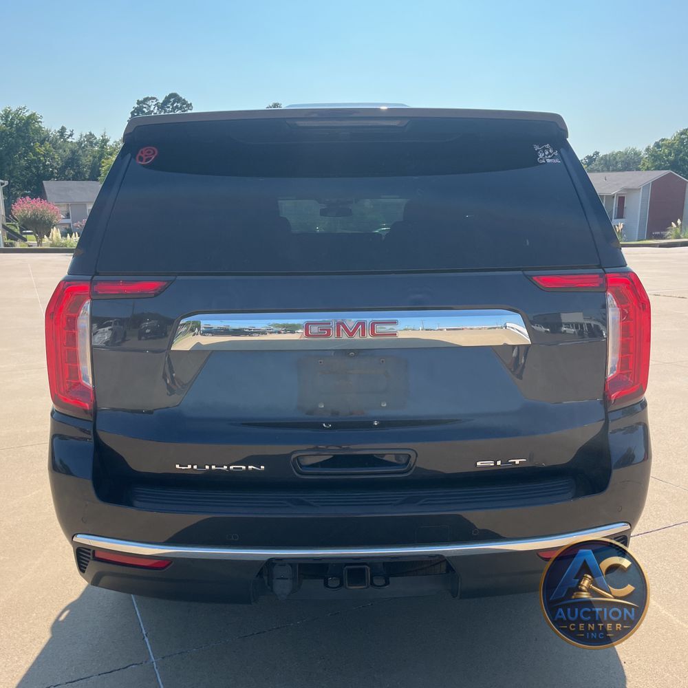 2023 GMC Yukon XL SLT