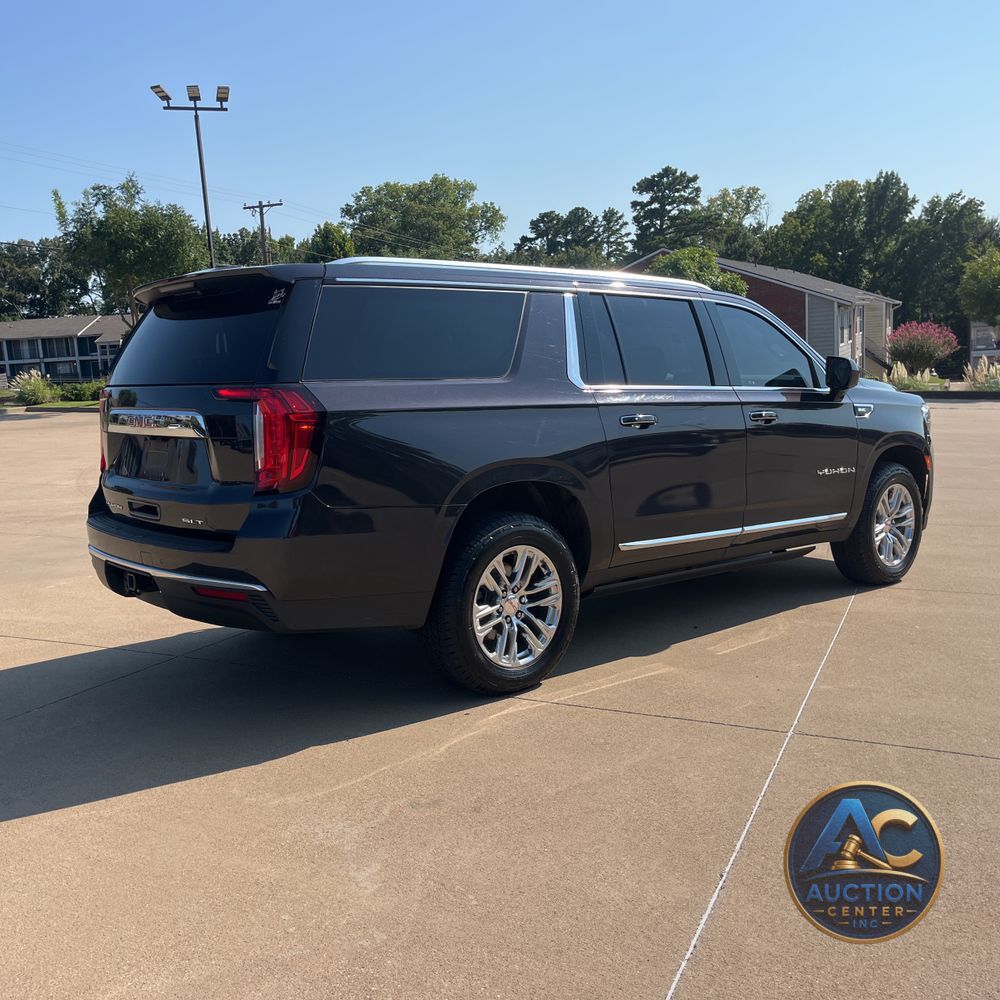 2023 GMC Yukon XL SLT