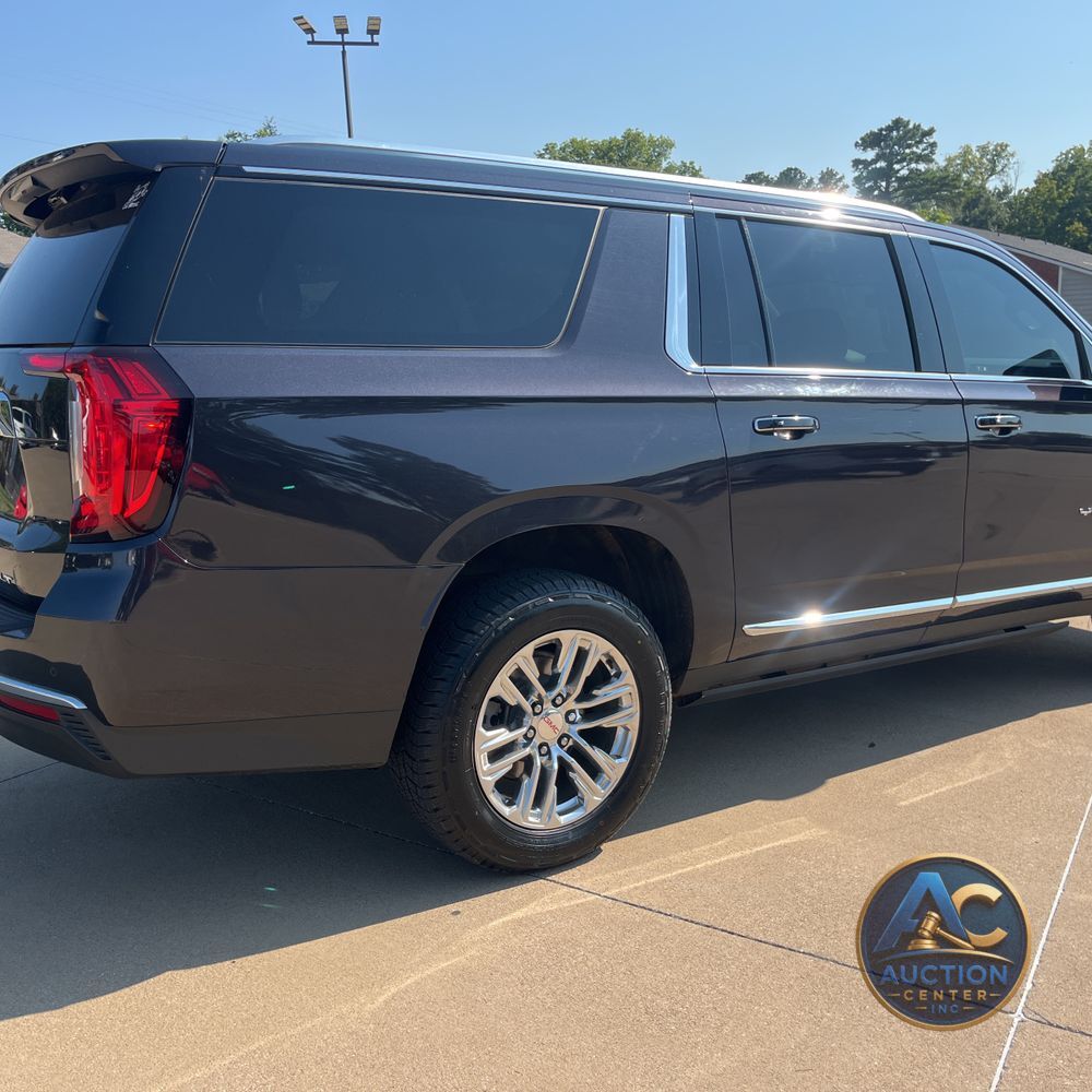 2023 GMC Yukon XL SLT