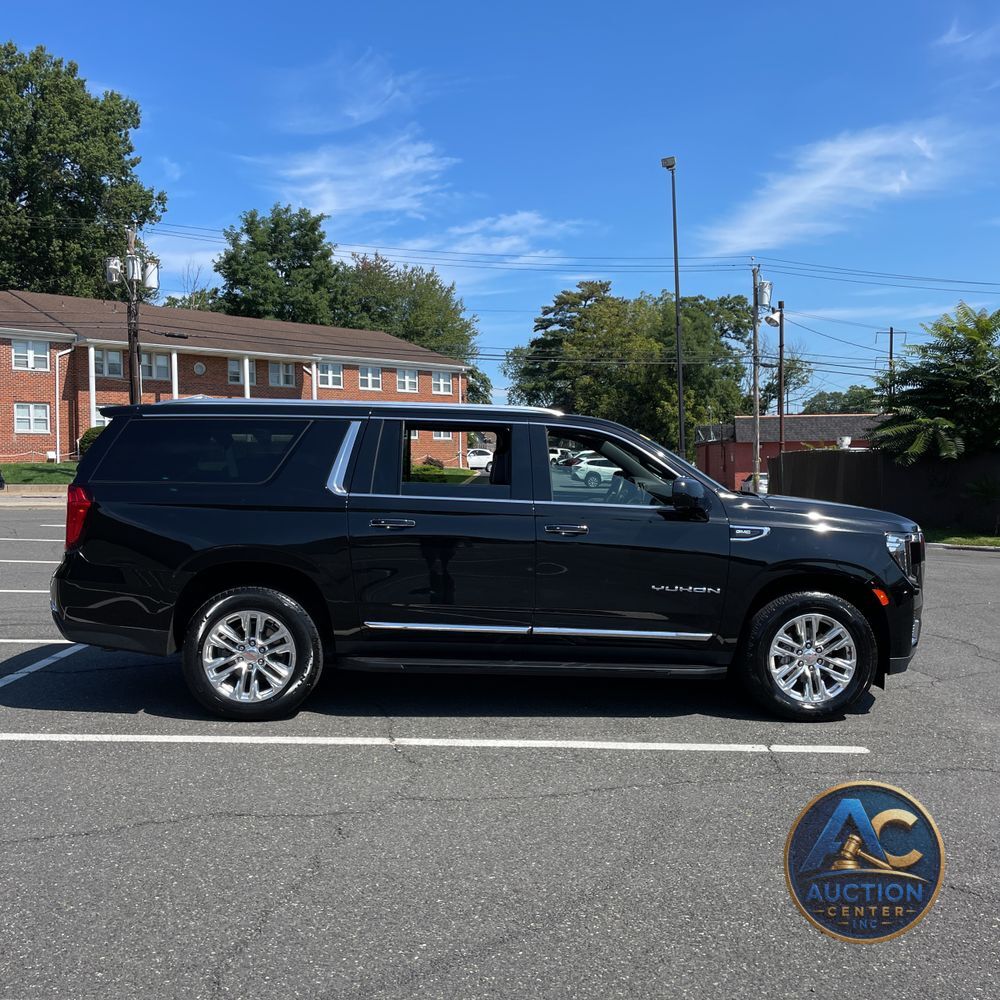 2023 GMC Yukon XL SLT