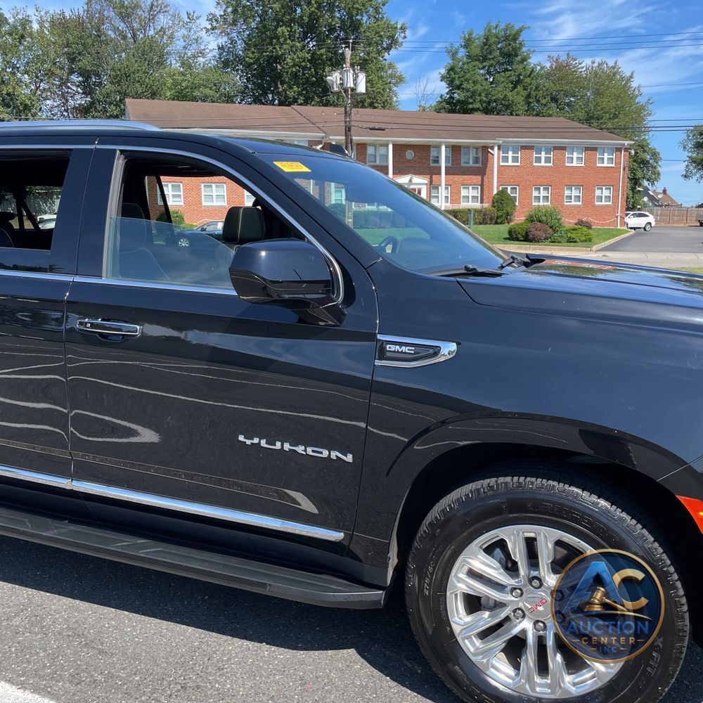 2023 GMC Yukon XL SLT