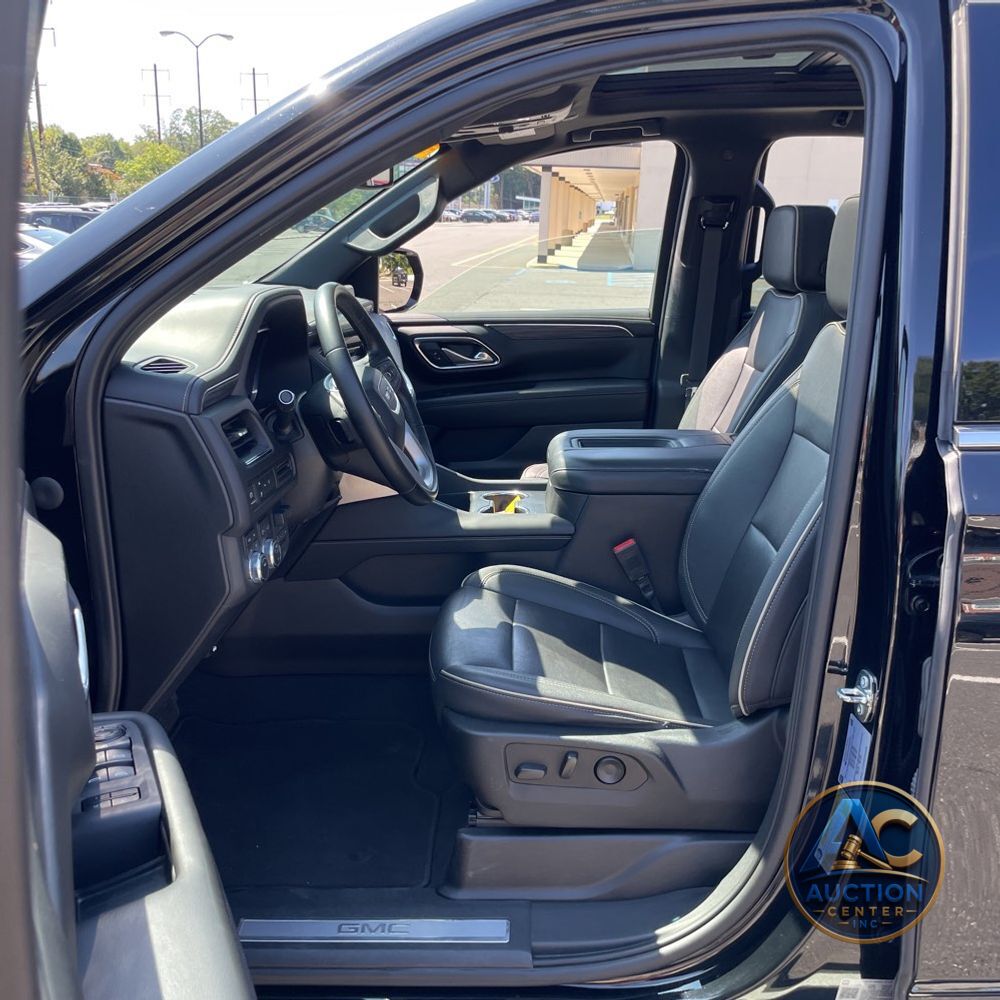 2023 GMC Yukon XL SLT