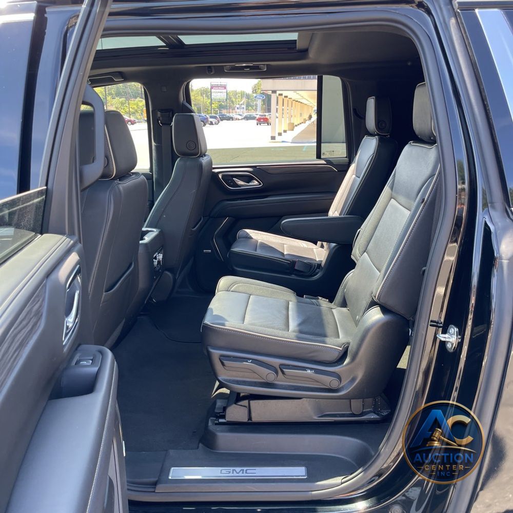 2023 GMC Yukon XL SLT