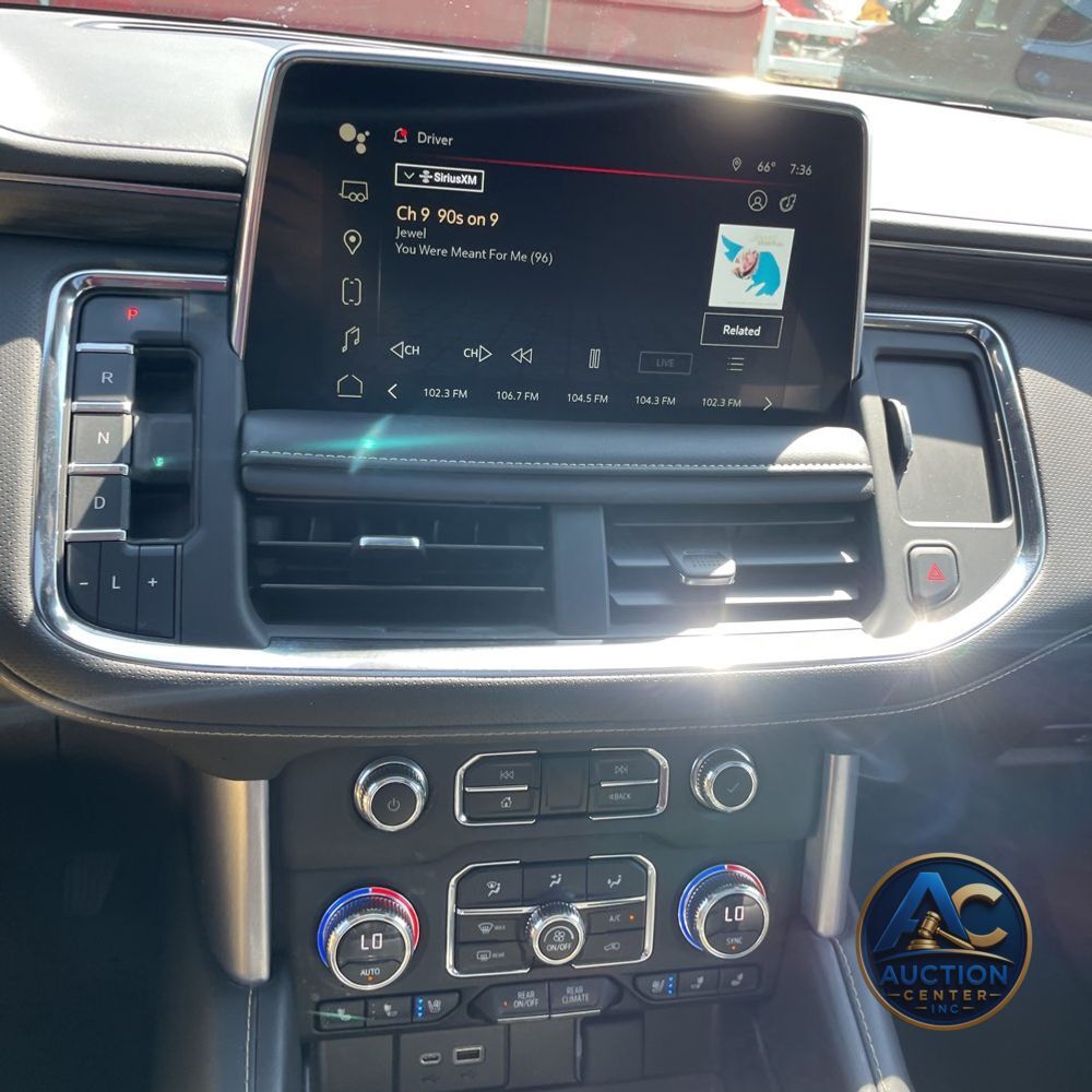 2023 GMC Yukon XL SLT