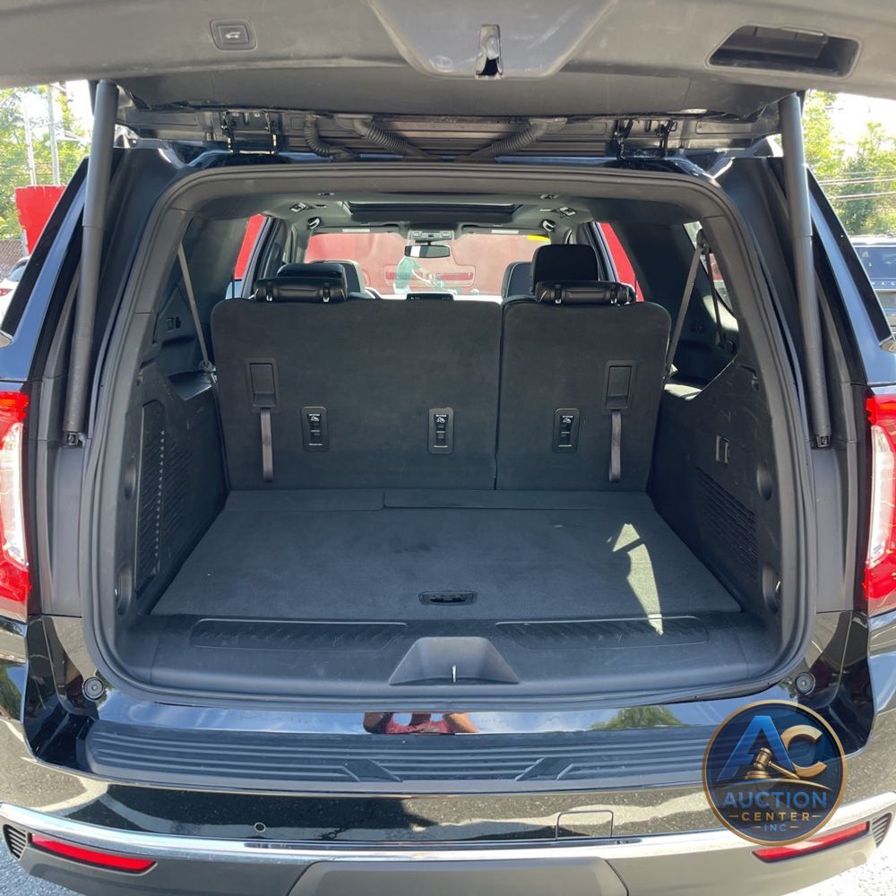 2023 GMC Yukon XL SLT