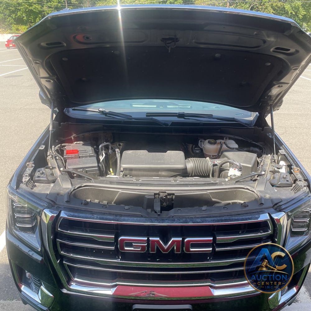 2023 GMC Yukon XL SLT