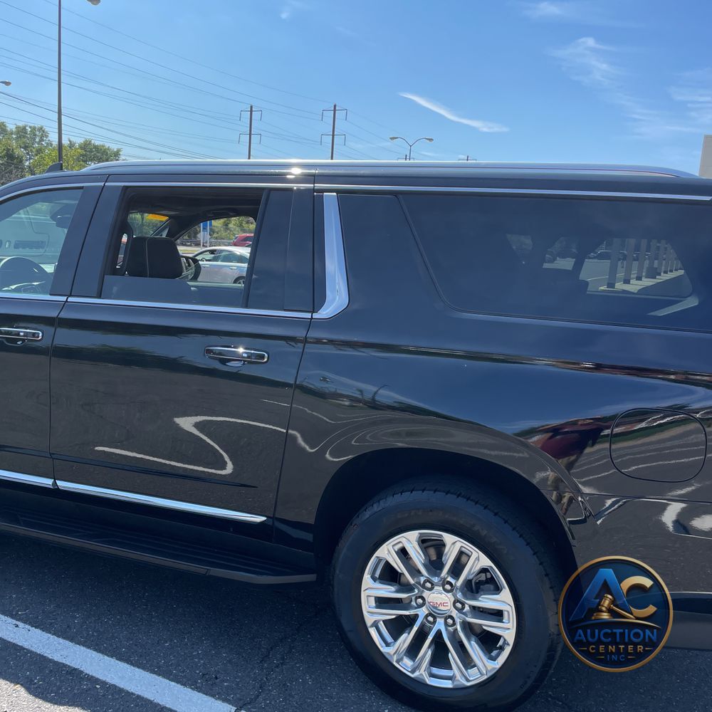 2023 GMC Yukon XL SLT