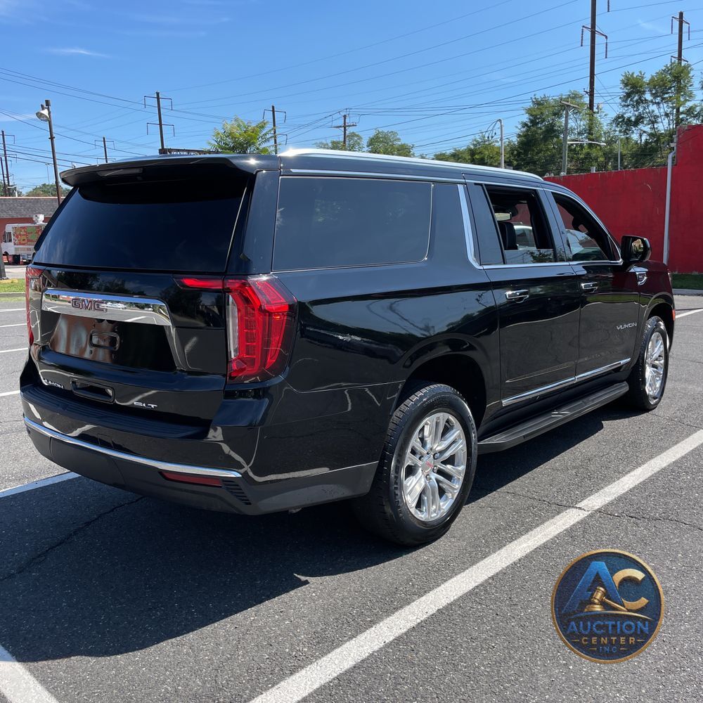 2023 GMC Yukon XL SLT