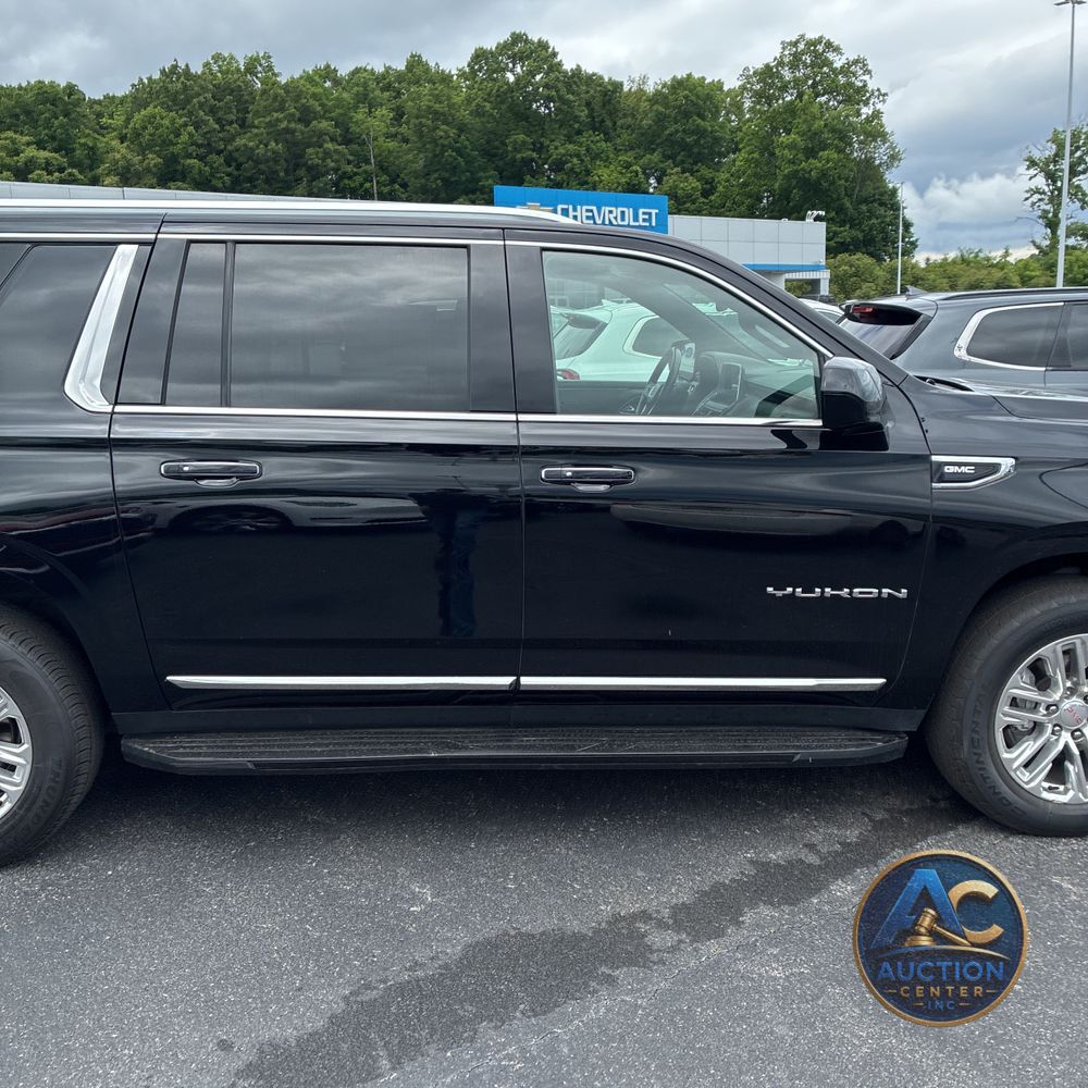2023 GMC Yukon XL SLT