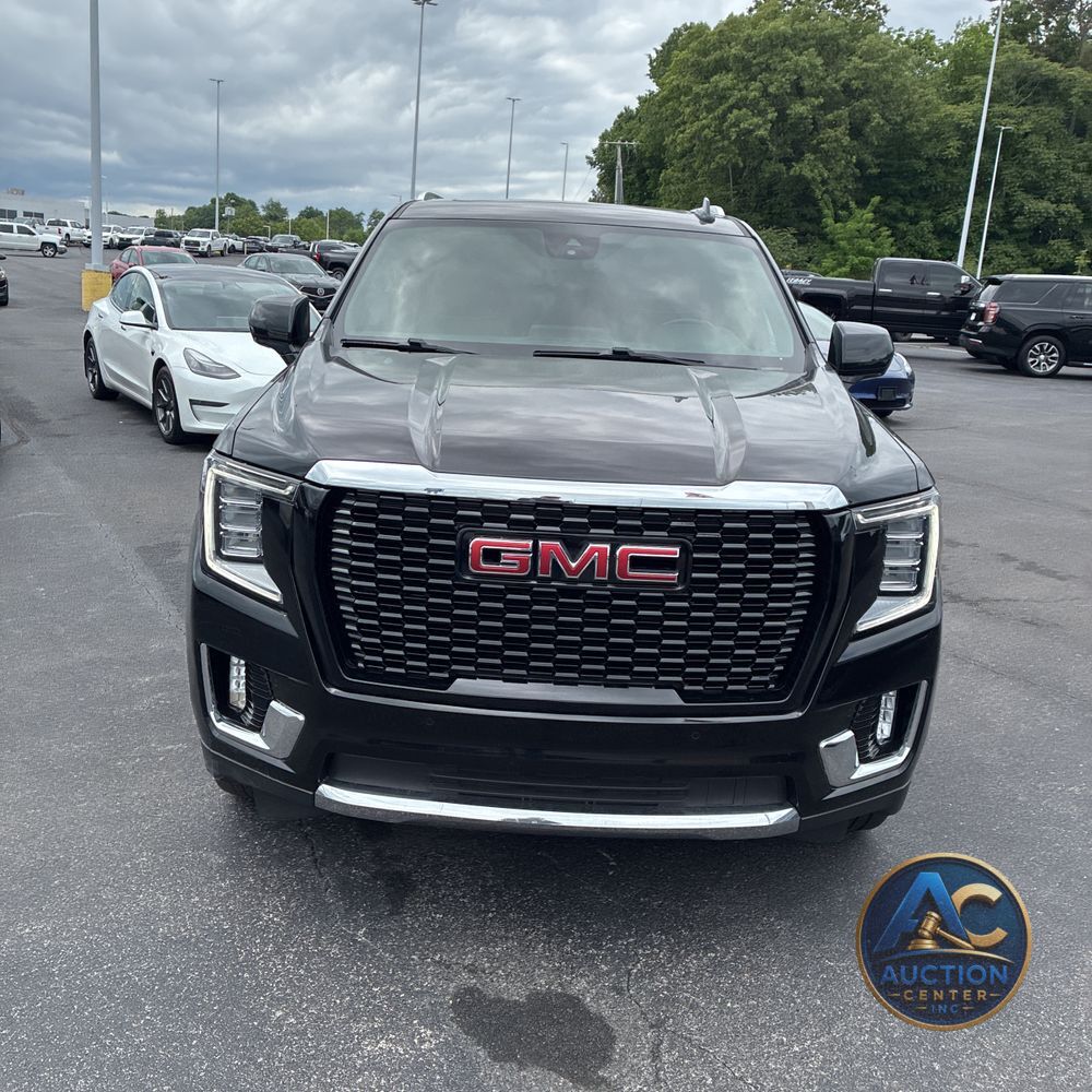 2023 GMC Yukon XL SLT