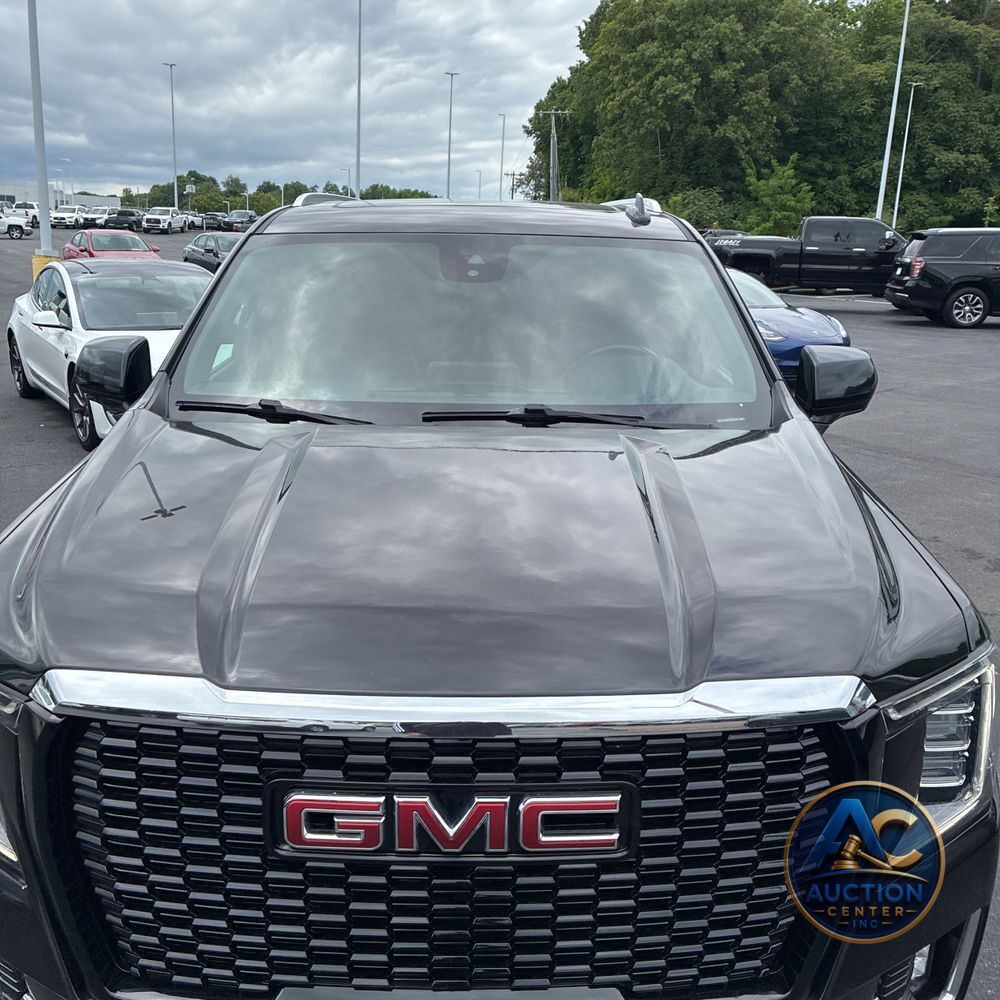 2023 GMC Yukon XL SLT