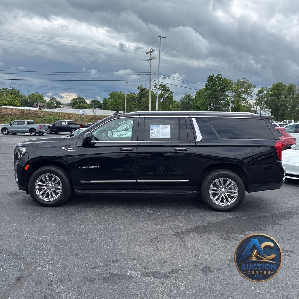 2023 GMC Yukon XL SLT