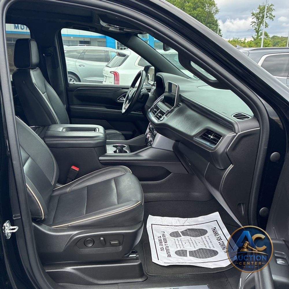 2023 GMC Yukon XL SLT